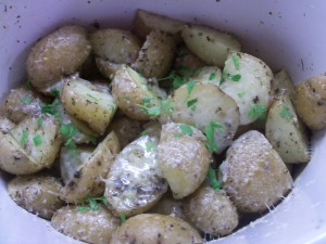 Slow Cooker Garlic Parmesan Potatoes
